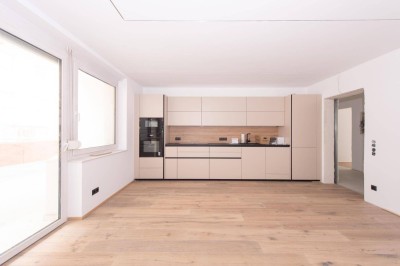 Erstbezug nach hochwertiger Kernsanierung – Bezugsfertig ab 15. Dezember 2025!