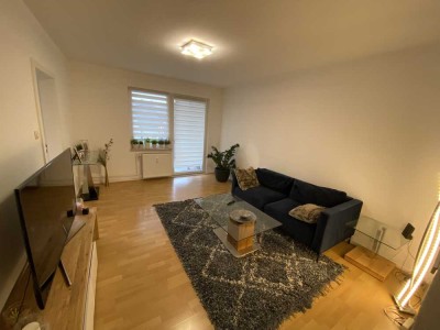 Renovierte 3-Zimmer-Wohnung mit Balkon und Einbauküche in Beliebten Duisburg-Buchholz