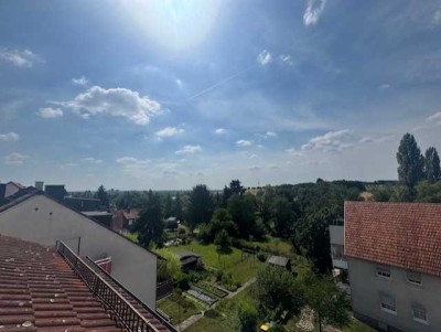 Wunderschöne 4ZKBB im DG in Ffm-Kalbach von privat