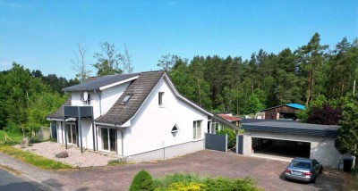 Haus mit Pool, Sauna, gr. Garage - am Wald bei Löcknitz