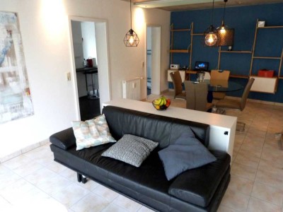 Provisionsfrei...Helle 2-Zimmer Wohnung im 5. OG mit Balkon und Garage in Saarbrücken