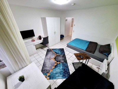 hochwertig möbliertes Apartment AB SOFORT FREI