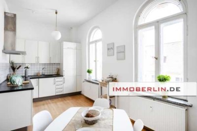 IMMOBERLIN.DE - Moderne 4-Zimmer-Wohnung mit Sonnenbalkon im Holländischen Viertel