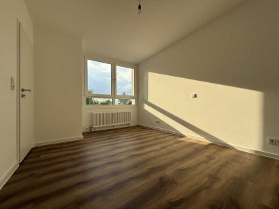 FRISCH SANIERTE 3-ZIMMERWOHNUNG IN RONDORF ZU MIETEN!