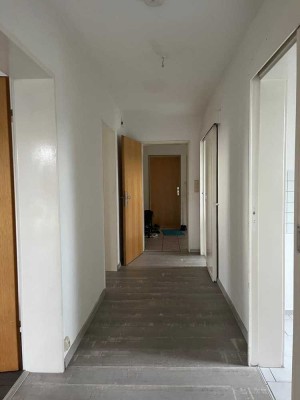 Schöne  3-ZKB - DG-Wohnung mit Balkon zu vermieten mit Balkon in Kassel/Eichwald zu vermieten