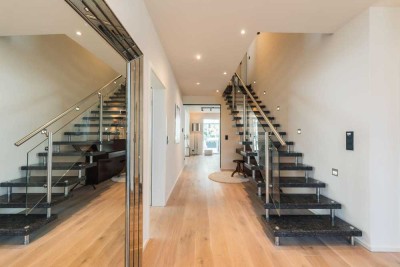 Einziehen & Wohlfühlen - Stadtvilla mit Konzept, 2024 komplett renoviert