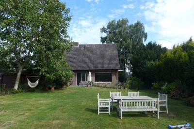 Freistehendes Einfamilienhaus mit großem Garten In gefragter Lage von Moers-Utfort