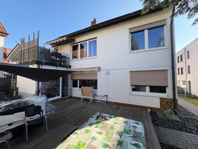 "Mehrfamilienhaus im Herzen von Altbach – Ideal für mehrere Generationen!''
