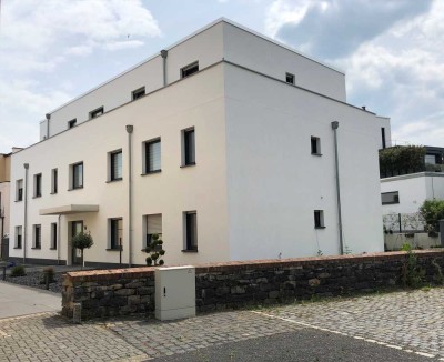 Wohnen im Herzen des Siebengebirges - 4-Zimmererdgeschosswohnung mit Garten