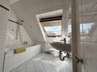 gemütliche Dachgeschosswohnung