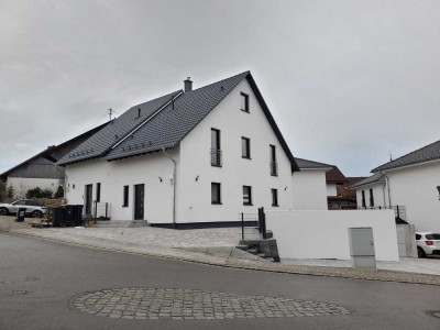 965.000 € 
4-5 Zi.Doppelhaushälfte Gemarkung Dießen am Ammersee Ortsteil Dettenhofen.