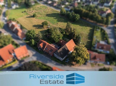Vielseitiger Resthof mit zwei Wohnhäusern, Stallungen und großer Scheune in Haverbeck!