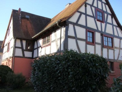 Charmantes, liebevoll saniertes Fachwerkhaus mit Hof und Schuppen in Höchst im Odenwald