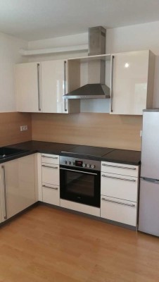 Helle Einliegerwohnung in Eching/Viecht,  Gartenanteil mitTerasse u. Stellplatz