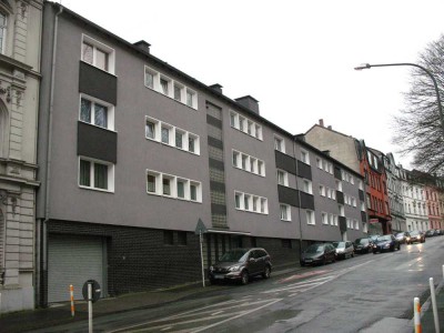 Appartement: Wohn-Schlafraum, Küche, Diele, Bad, Balkon