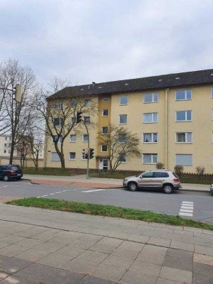 Große schöne Wohnung, zentral gelegen in Minden, frisch renoviert mit Balkon