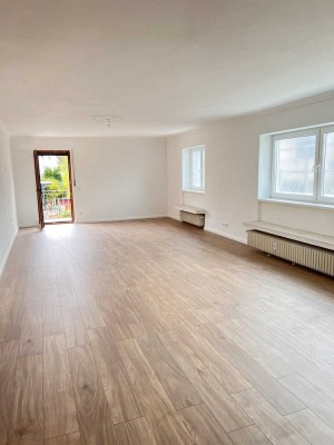 ERSTBEZUG, Helle Wohnung mit Balkon Betzdorf