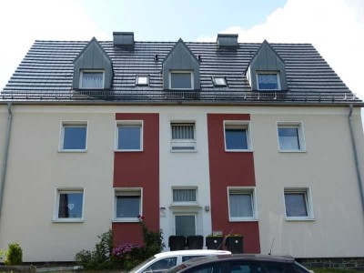 Modernisierte Wohnung im Obergeschoss - wärmegedämmtes Haus