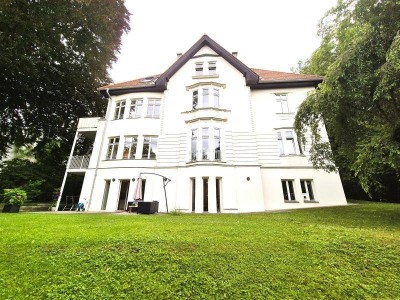 Luxuriöse Gartenwohnung "Auf der Gugl", 79 m² WNFL, 75 m² Terrasse, 800 m² Eigengarten, Küche möbliert, barrierefrei!