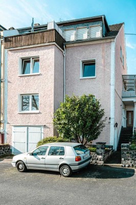 Attraktives Mehrfamilienhaus mit zusätzlicher Baufläche in Linz am Rhein