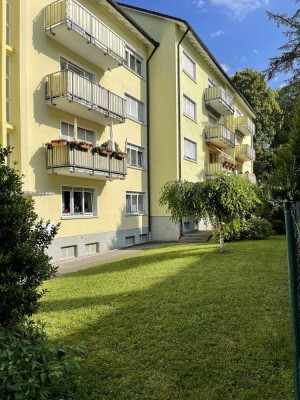 Baden-Baden Cité - Sehr schöne 3 Zimmer Wohnung im HOCHPARTERRE mit kleiner Loggia