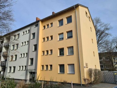 Dachgeschoßwohnung mit Blick über Erbenheim