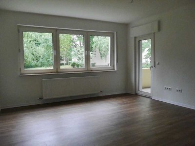 ﻿Schöne 3-Zimmer-Wohnung mit Balkon in Hanau-Großauheim zu vermieten