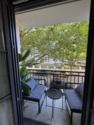 Geschmackvolle 2-Raum-Wohnung mit Balkon und Einbauküche in Berlin Schmargendorf (Wilmersdorf)