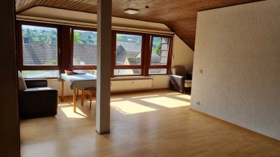 Schöne 3-Zimmer-DG-Wohnung mit Balkon in Unkel