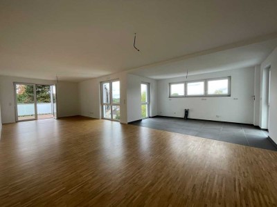 4-Zimmer Obergeschoßwohnung mit Balkon