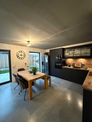 Großzügige 4-Zimmer Wohnung mit Garten in Unterhaching