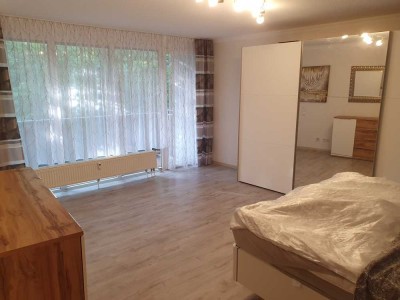 Echte Traumwohnung: Möblierte 2-Zimmer Wohnung mit 2 Balkonen zentral Marburg bis 31.12.2026