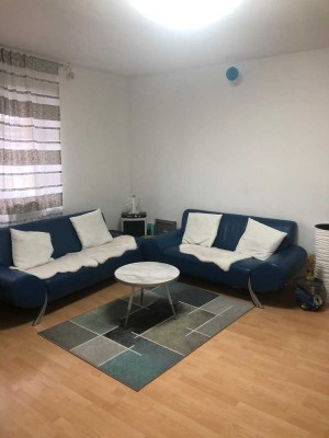 Sehr gut geschnittene 3 ZKB-Whg. im 2. OG mit Loggia und Garage