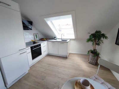Heller Wohntraum mit Balkon und Einzelgarage