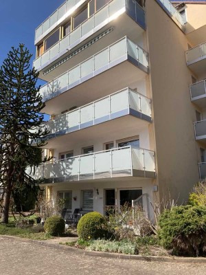 Modernisierte 2-Zimmer-Wohnung mit Balkon im 1. OG in Bad Pyrmont