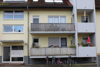 Kapitalanleger aufgepasst! 3-Zimmer  EG-Wohnung mit Balkon in Altrip von privat zu verkaufen
