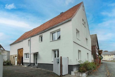 Familienfreundliches EFH mit großem Raumangebot und Nebengebäuden