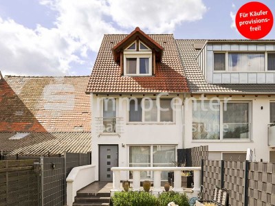 Wohnen mit Charakter: Gepflegtes Einfamilienhaus mit Garten, Kamin und Carport