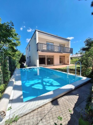 Villa mit Pool und wunderschönem Fernblick, nähe Türkenschanzpark und Salettl