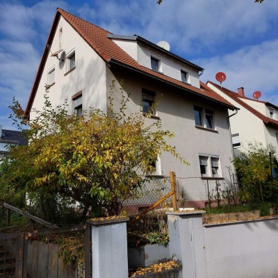 3-Zi.-Wohnung im 1. OG eines 3-Familienhauses
Hohenstaufenstraße 56, 74074 Heilbronn