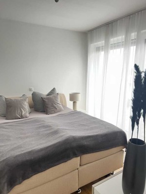 Exklusives Wohnen auf 2 Etagen – moderne 4-Zimmer-Maisonette mit Dachterrasse und 2 TG-Stellplätzen