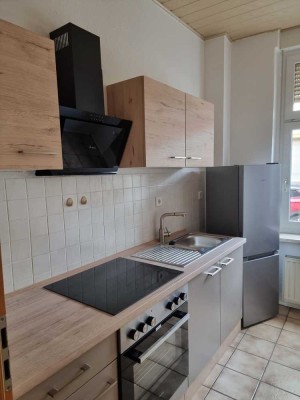 2-Zi. EG-Whg, 55qm, Garage, Garten, neue Küche, frisch renoviert, zentral gelegen