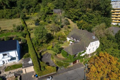 ***Schönes, geräumiges Einfamilienhaus in bevorzugter Wohnlage von Daun****
