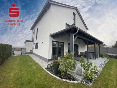 Neuwertiges EFH mit hochwertiger Ausstattung