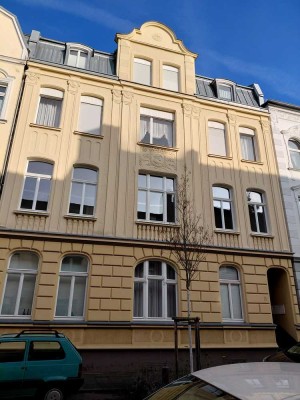 Schöne, ruhig gelegene 4-Zimmer-Altbauwohnung in der Brühler Innenstadt