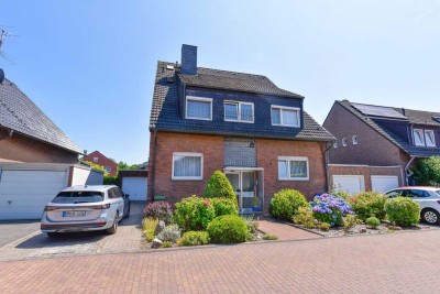 Wohnen, Vermieten, Wohlfühlen - Dreifamilienhaus mit Gartenparadies in Schmachtendorf