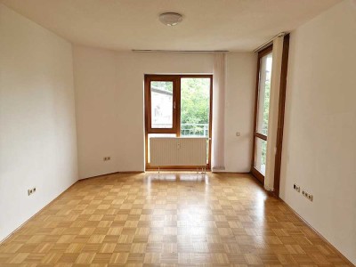 2 schöne Zimmerwohnung mit Balkon in der Amselstraße in Straubing