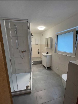 Sanierte 2 Zimmer KDB Wohnung + Sonnenbalkon in SG-Oberburg mit Blick auf Schloss Burg