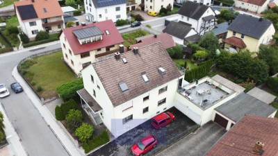 GROSSE 8 ZI MAISONETTE WOHNUNG - EIGENER GARTEN - DACHTERRASSE - DOPPELGARAGE - STELLPLÄTZE