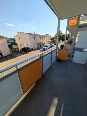 2-Raum-Hochparterre-Wohnung mit Balkon, möbliert und EBK in Ulm